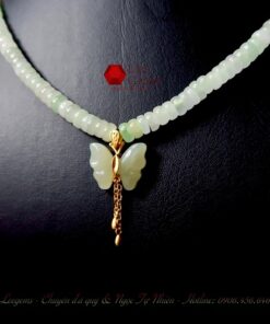 Alternative view of Chuỗi ngọc cẩm thạch charm bướm ngọc Hòa Điền đeo cổ cực sang