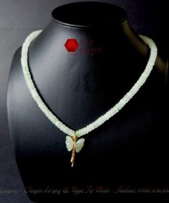Chuỗi ngọc cẩm thạch charm bướm ngọc Hòa Điền đeo cổ cực sang