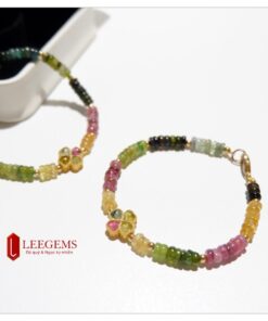 Alternative view of Lách tay đá Tourmaline Cầu Vồng charm cỏ 4 lá size hạt 06li dành cho nữ tất cả các mệnh
