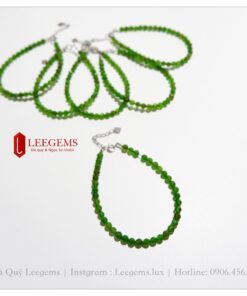 Lách tay đá Diopside nhỏ xinh size 04 li dành cho nữ mệnh Mộc - Hoả - Ảnh 3