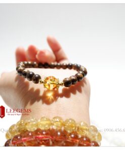 Alternative view of Vòng đeo tay Trầm sánh size hạt 06 li mix charm Hổ Phách cực đẹp dành cho nữ tất cả các mệnh