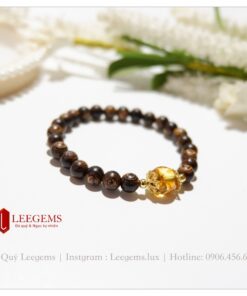 Vòng đeo tay Trầm sánh size hạt 06 li mix charm Hổ Phách cực đẹp dành cho nữ tất cả các mệnh