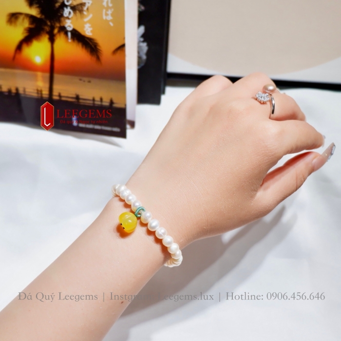 Lắc tay Ngọc trai tự nhiên mix charm hoa hổ phách dành cho nữ không kén mệnh - Ảnh 3