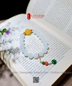 Vòng Tay Bạch Ngọc Onyx 8li Mix Charm Hổ Phách – Sang Trọng & Bình An