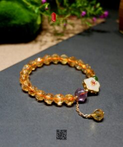 Alternative view of Vòng tay Đá Citrine Vàng thiên nhiên mix Charm – Thiết kế sang trọng cho nàng mệnh Kim Thổ I LEEGEMS