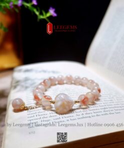 Vòng Tay Đá Agate Hoa Anh Đào 8li Mix Charm Trái Tim – Ngọt Ngào & Năng Lượng Tình Duyên