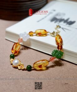 Alternative view of Vòng Tay Hổ Phách Tự Nhiên mix Hồ Điệp Bạch Ngọc & Hoa Sen Ngọc Bích – Thiết Kế Độc Quyền Từ Leegems