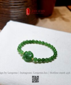 Alternative view of Vòng Tay Ngọc Bích Tự Nhiên Mix Charm Sen – Bình An & Sức Khỏe Cho Nữ Mệnh Mộc, Hỏa | Leegems