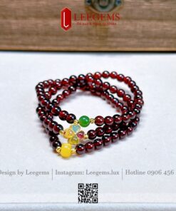 Chuỗi Vòng Tay Đá Garnet mix Charm Ngọc & Cỏ 4 Lá – Thu hút may mắn, tình duyên & tài lộc cho nàng mệnh Hỏa – Thổ | Leegems - Ảnh 3
