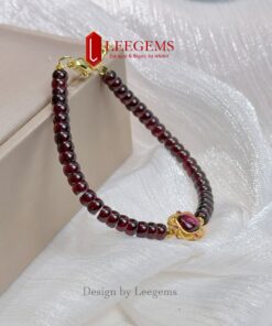 Alternative view of Lắc Tay Đá Garnet Vip – Dạng Hạt Bánh Xe mix Charm Đá Quý – Sang trọng, quyến rũ & phong thủy mạnh cho mệnh Hỏa – Thổ I Leegems