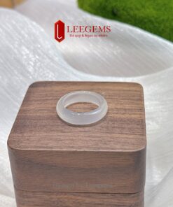 Alternative view of Nhẫn Bạch Nguyệt Quang – Tinh khiết, thanh lịch & hợp mệnh Thủy – Kim I Leegems