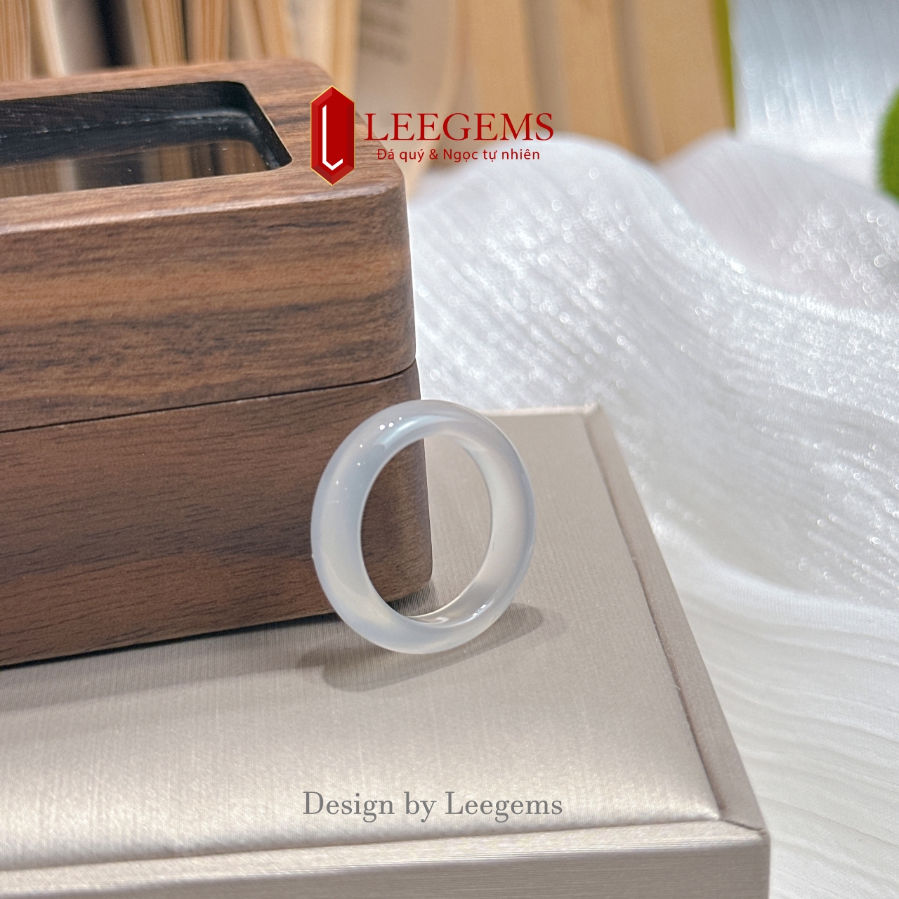 Nhẫn Bạch Nguyệt Quang – Tinh khiết, thanh lịch & hợp mệnh Thủy – Kim I Leegems