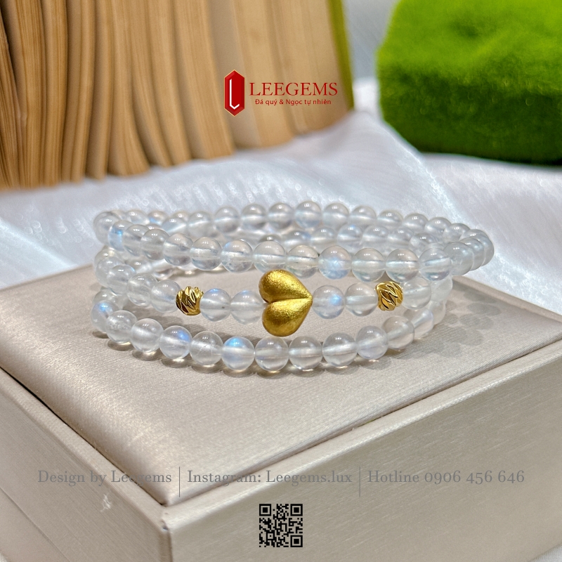 Chuỗi Vòng Tay Moonstone Tự Nhiên Mix Charm Trái Tim Vàng S925 – Size 6 mm – Quấn 3 Vòng Hợp mệnh Kim & Thủy I Leegems